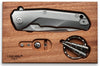 Couteau pliant LionSteel Tre manche 10cm + coffret bois - Titanium gris - Titanium bleu