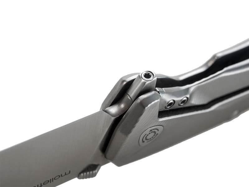 Couteau pliant LionSteel Tre manche 10cm + coffret bois - Titanium gris