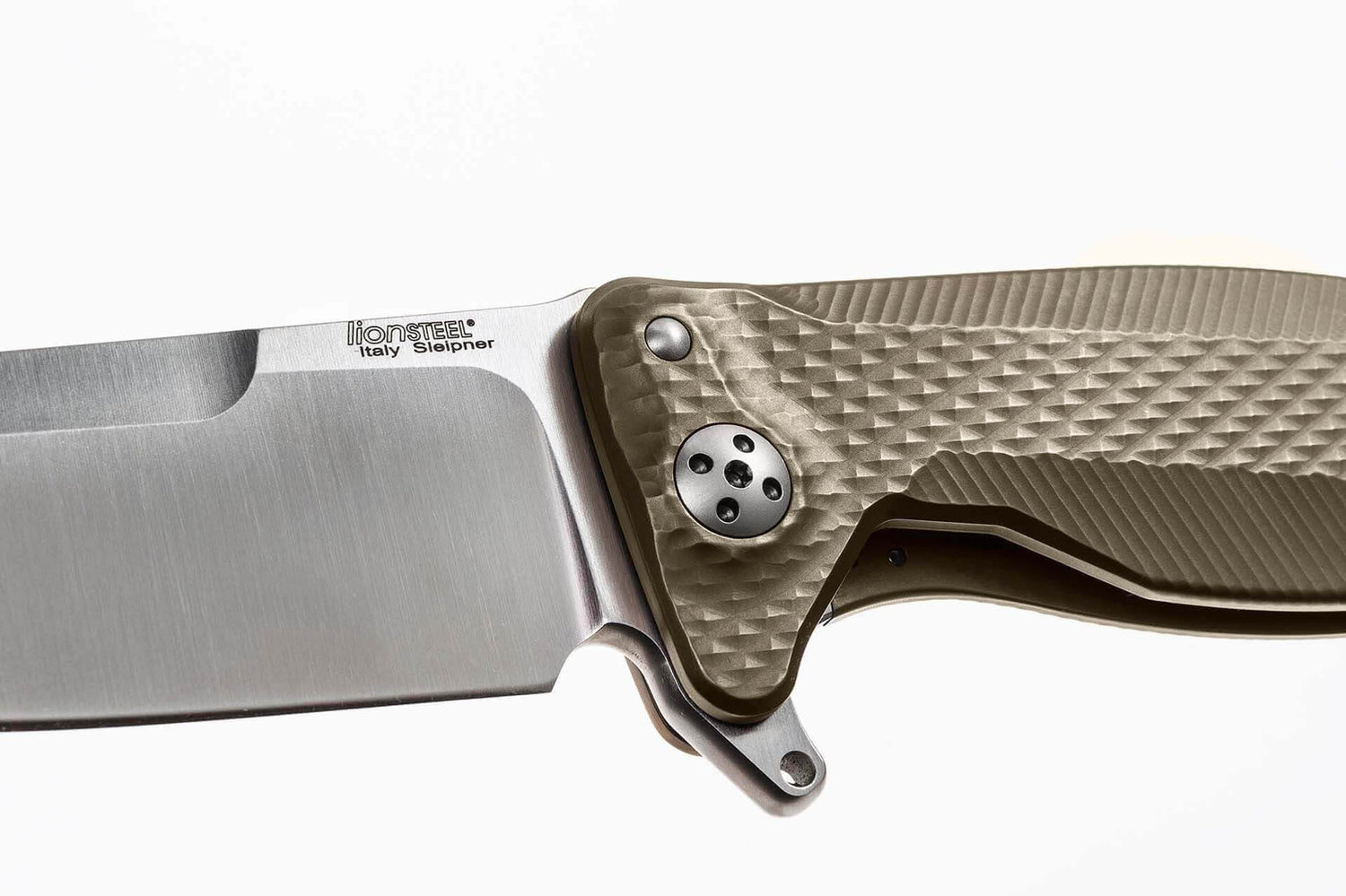 Couteau pliant LionSteel SR11 manche titanium 12cm pic brise-vitre + étui cuir - Bronze