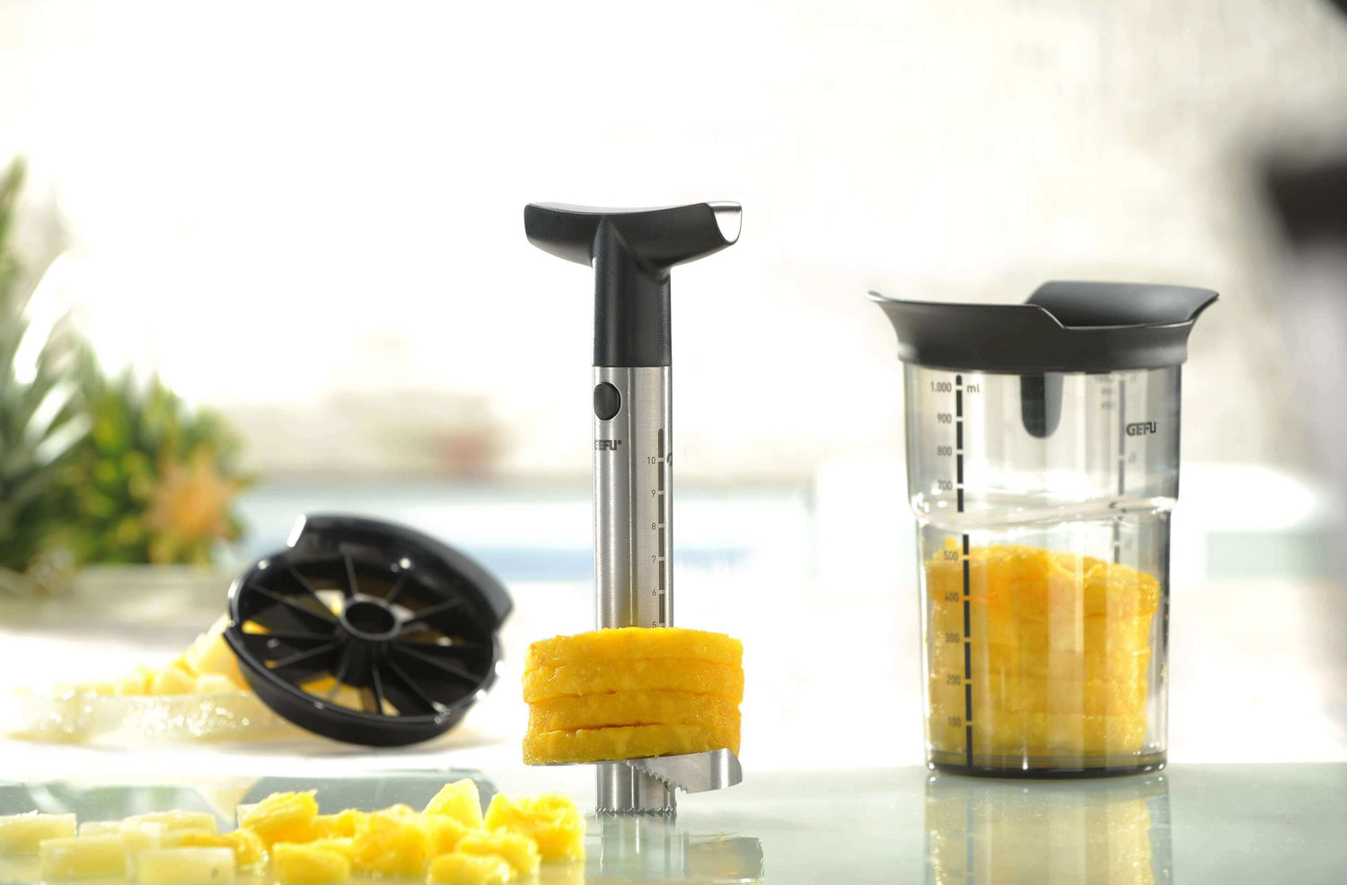 Coupe-ananas + trancheur + gobelet Gefu Professional Plus