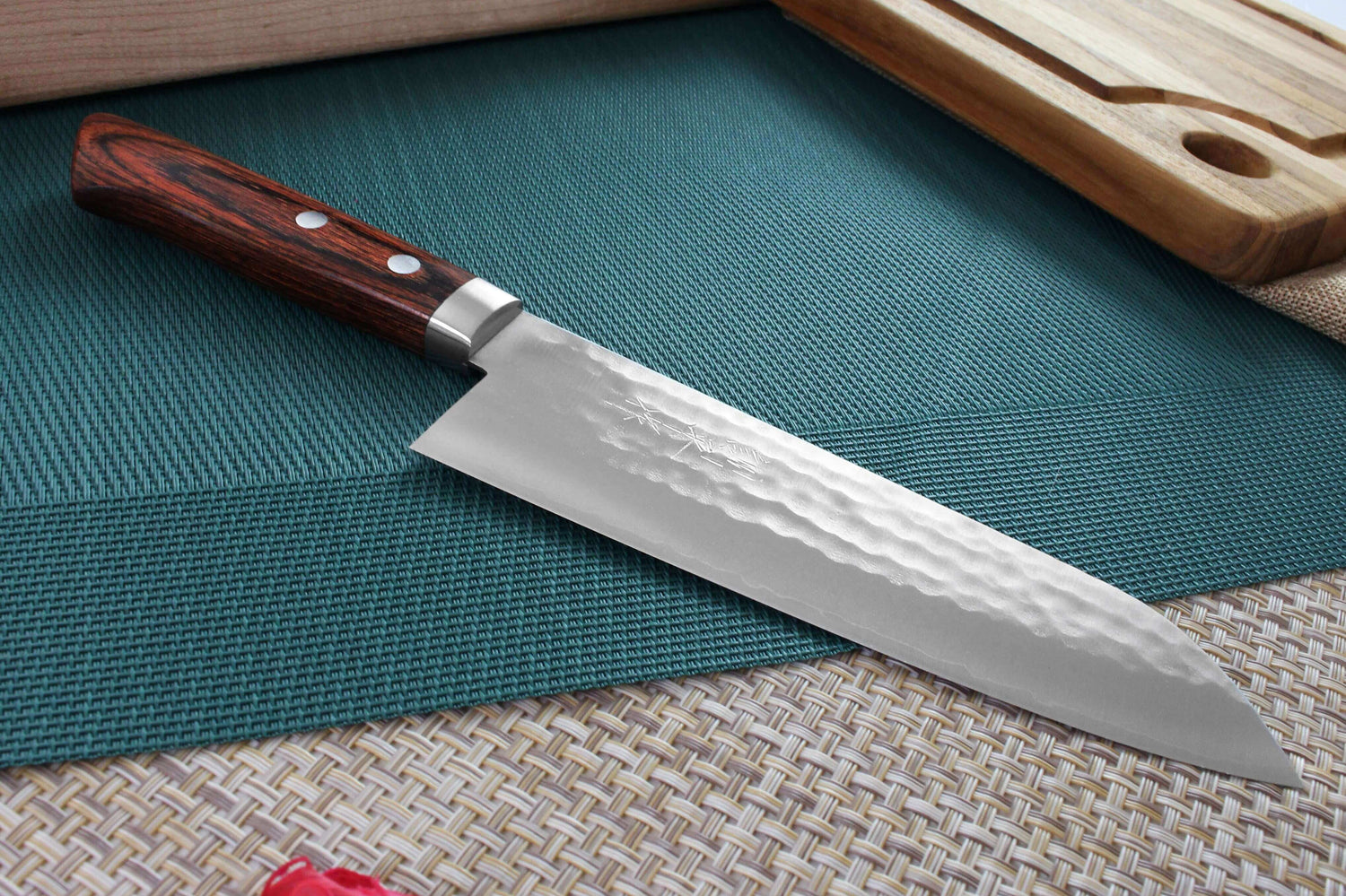 Couteau santoku japonais artisanal Masutani 16.5cm martelé