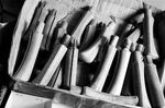 Couteau artisanal Old Bear Total Black virole noire manche bois d'ayous stratifié