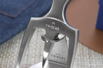 Fourchette à viande Tridens acier inox brossé + socle tout inox