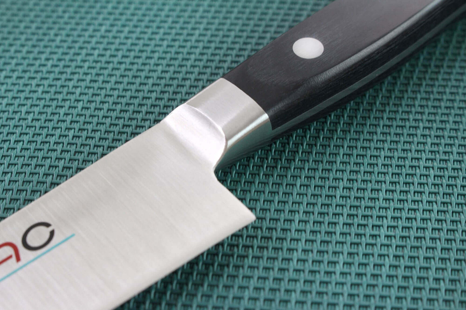 Couteau universel japonais MAC Professional 15.5cm
