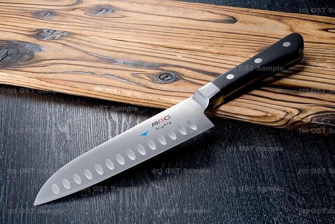 Couteau santoku japonais MAC Professional alvéolé 17cm