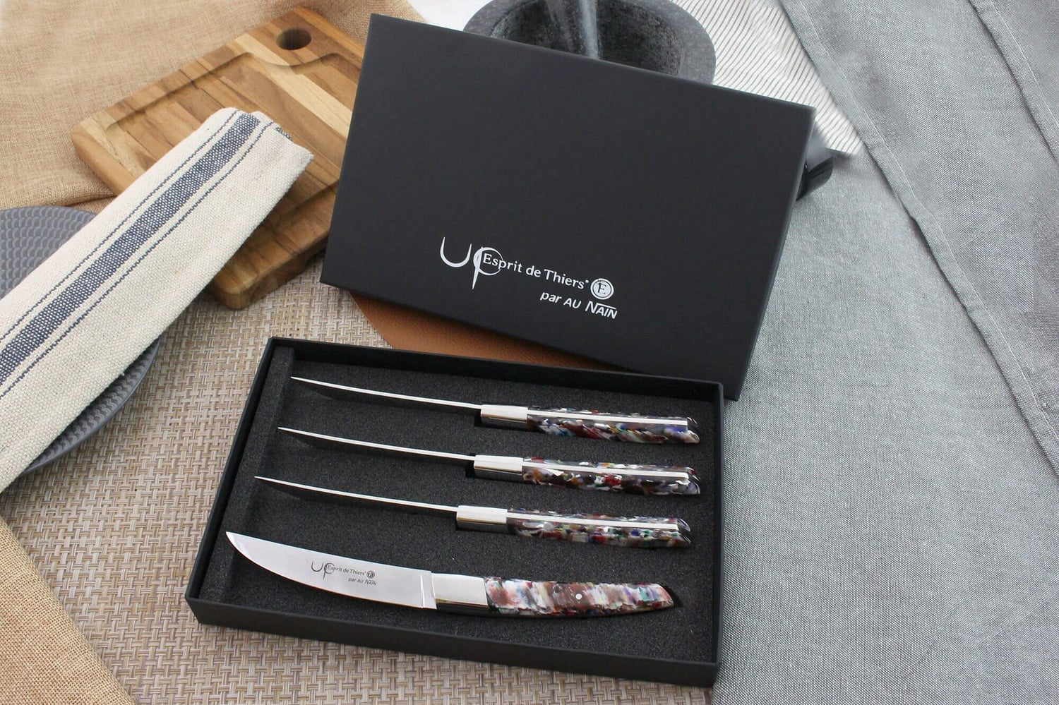 Coffret de table AU NAIN UP 4 couteaux à steak 11cm - Multicolore