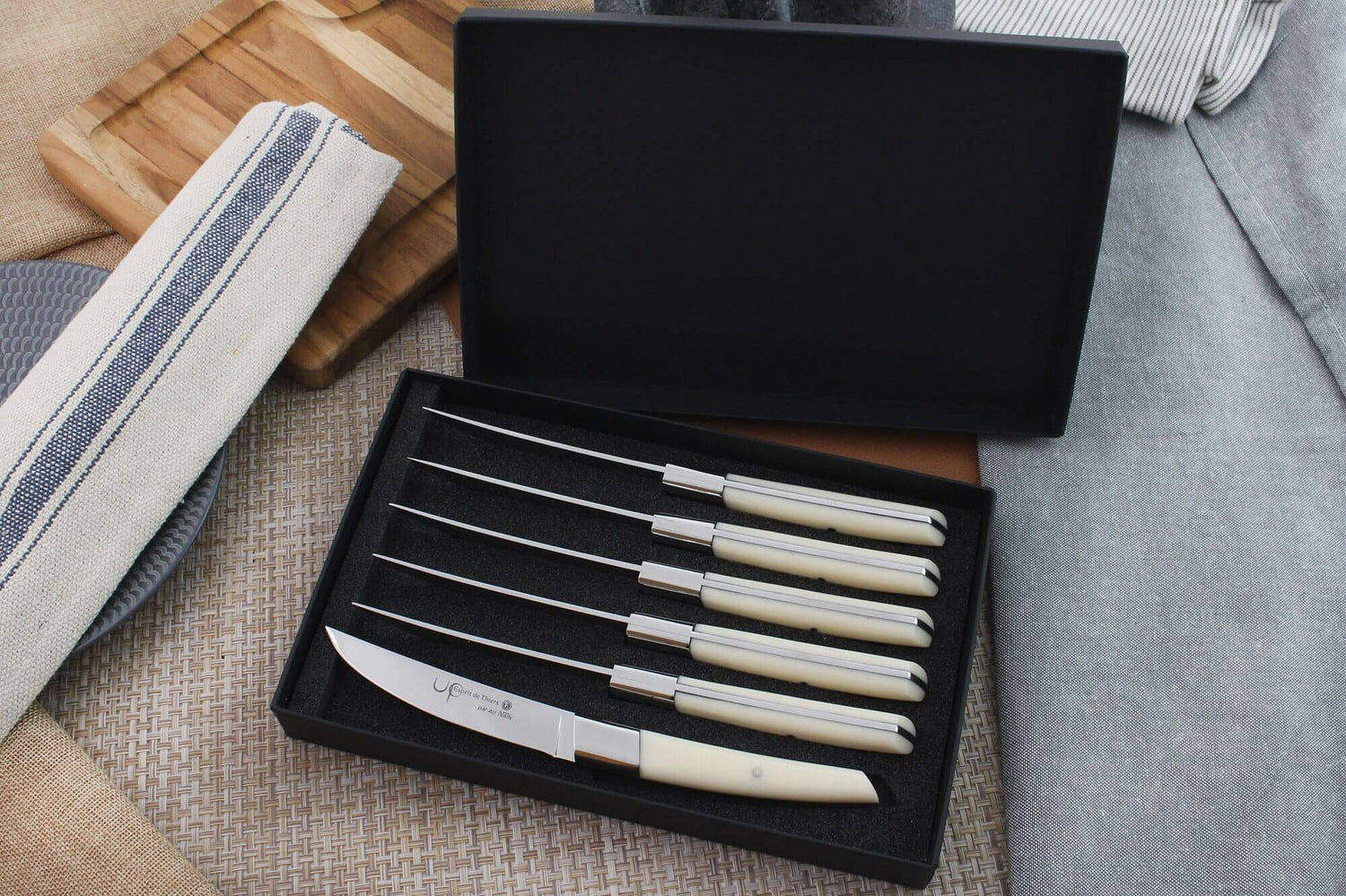 Coffret de table AU NAIN UP 6 couteaux à steak 11cm - Ivoire