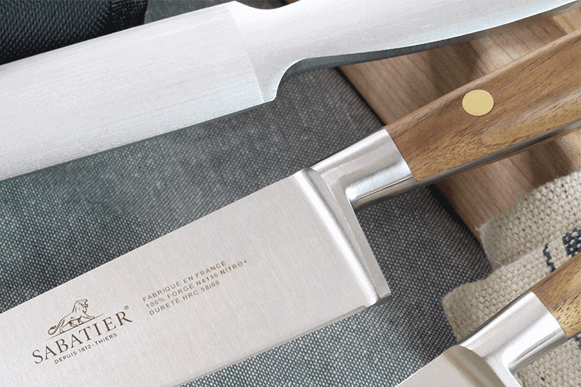 Mallette cuisinier Sabatier Perigord 7 couteaux fabrication française + 1 fusil