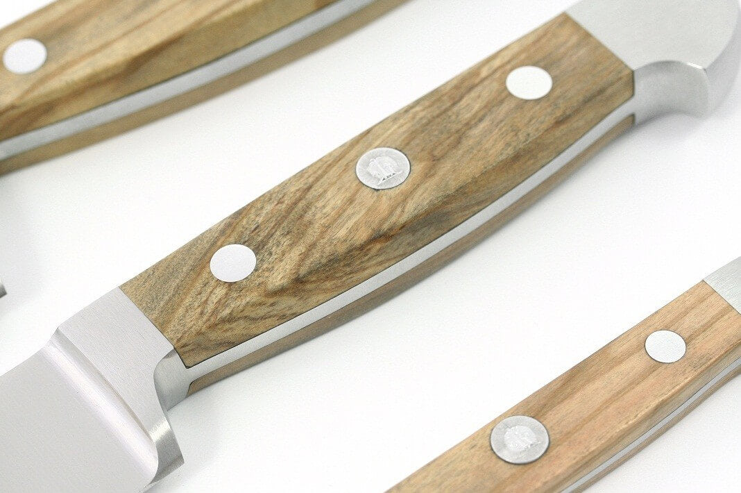 Couteau à désosser 16cm forgé Alpha Olive Güde