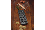 Coffret moule à raviolis 5x5cm antiadhésif + mini rouleau Kitchen Craft