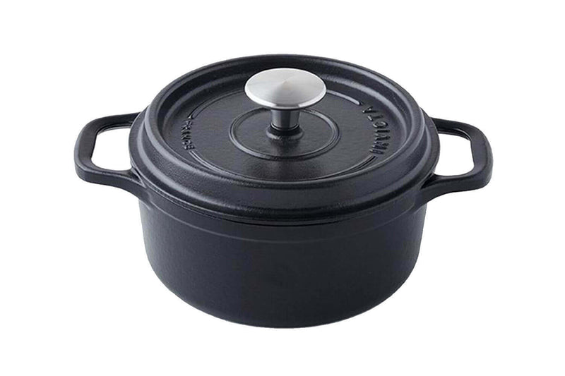 Cocotte ronde Invicta en fonte émaillée noire 24cm