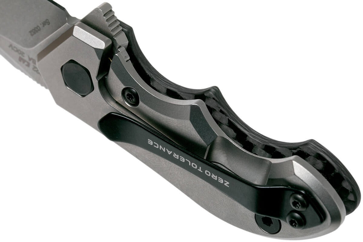 Couteau pliant Zero Tolerance ZT0022 manche carbone titanium 7,5cm