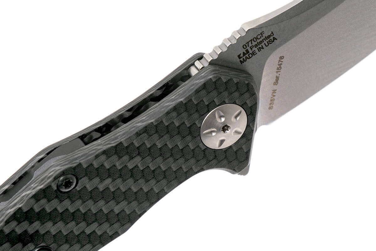 Couteau pliant Zero Tolerance ZT0770CF manche fibre de carbone 10,9cm