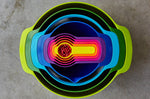 Set de 9 bols/passoires/doseurs Joseph Joseph Nest Plus 9 emboîtables multicolores