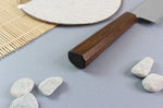 Couteau santoku japonais artisanal Wusaki Unagi AUS10 damas 16,5cm manche chêne