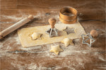 Set de 2 emporte pièces à biscottini Marcato motifs étoiles et fleurs