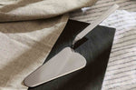 Pelle à tarte Alessi Dry 27cm inox 18/10 manche satiné design par Achille Castiglioni