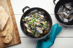 Marmite à moules KitchenCraft World of Flavors en acier émaillé - 18cm