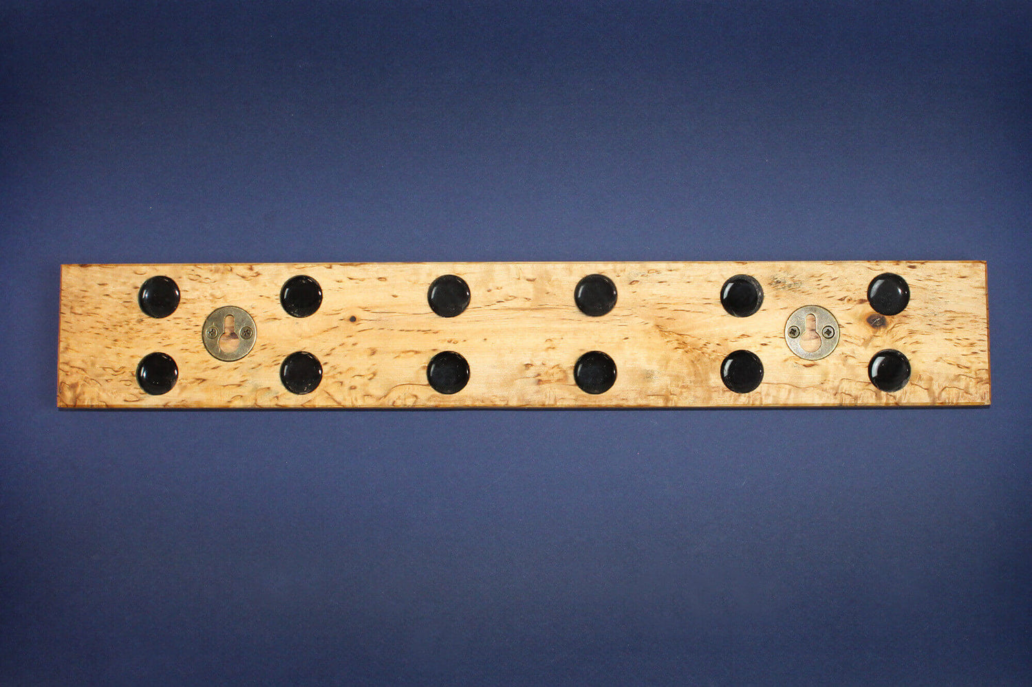 Barre aimantée artisanale Essences Creations en bouleau madré 43cm - 6 places