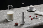Mousseur à lait électrique Alessi Pulcina design par Michele De Lucchi - Blanc