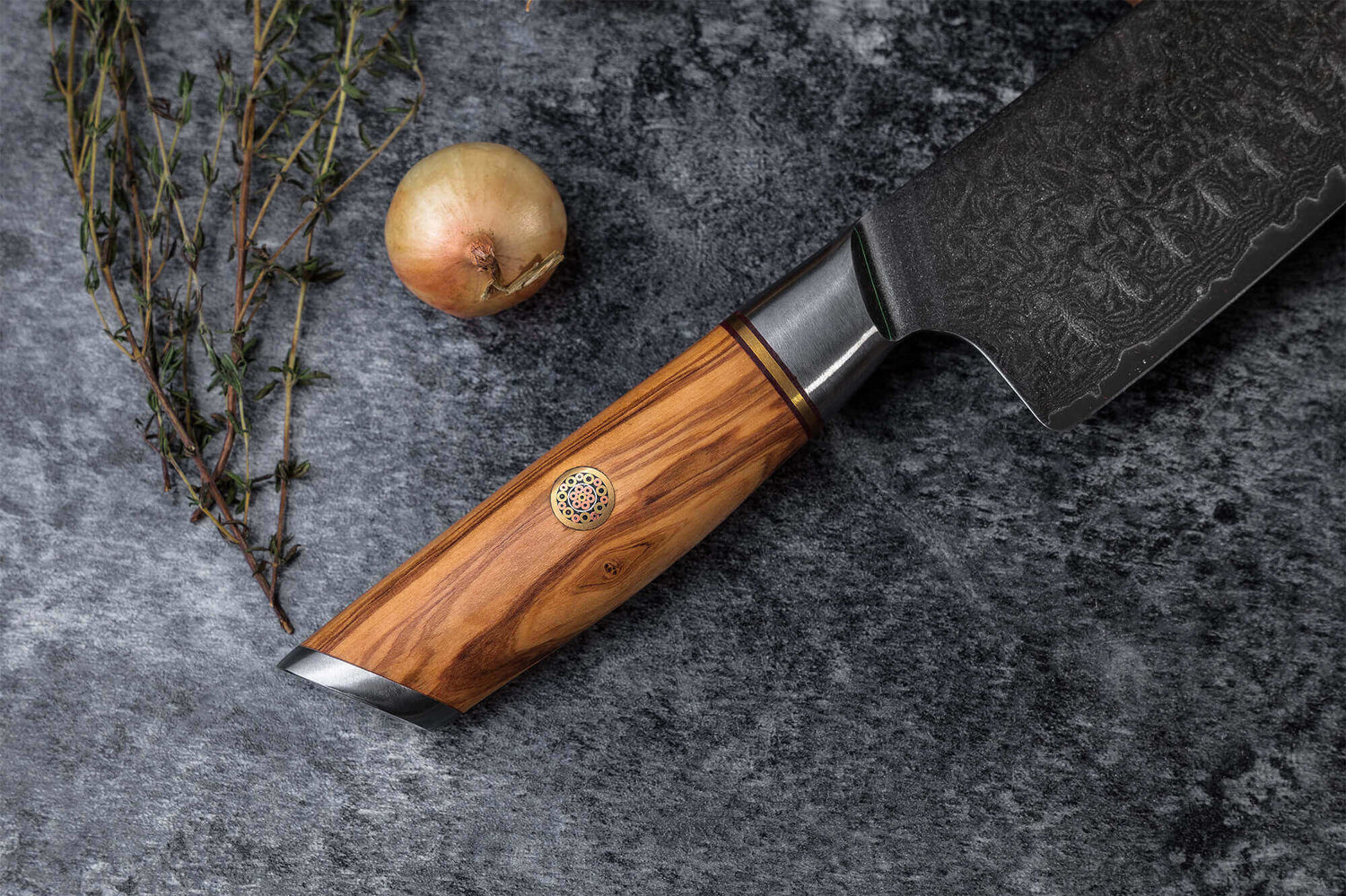 Couteau santoku Fukito Olive Damas alvéolé 14Cr 18cm