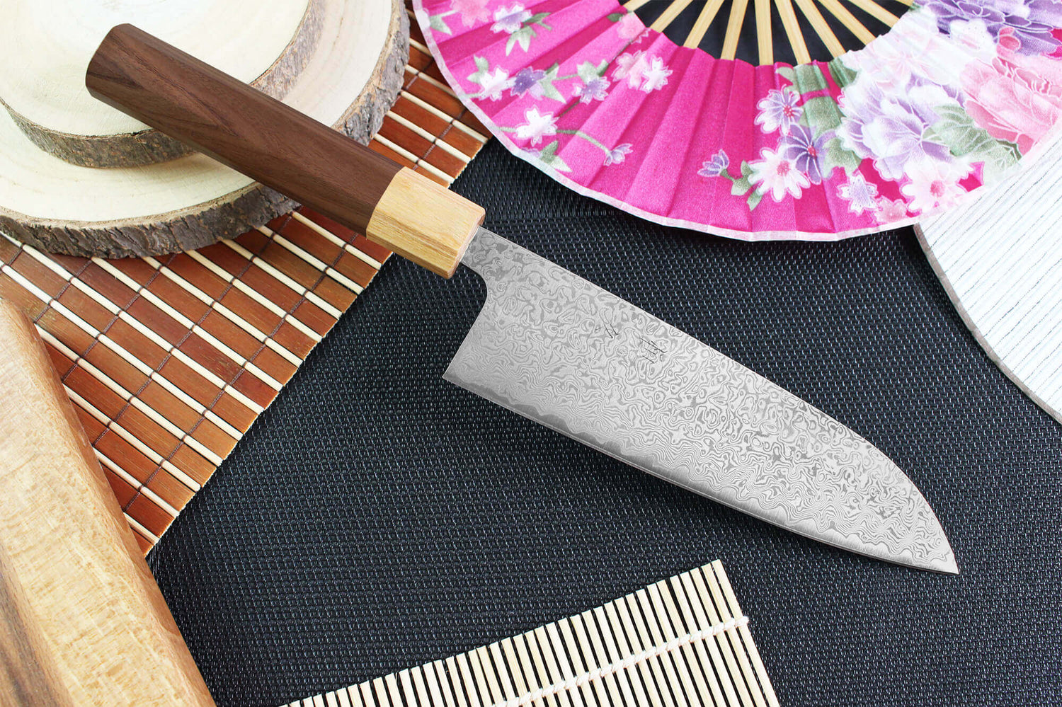 Couteau santoku japonais Tsunehisa SLD Damas bois de rose 16,5cm