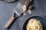 Râpe à truffe 2-en-1 Microplane Master manche en noyer