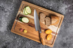 Planche à découper Wusaki en acacia double face avec rigoles 41x31cm