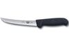 Couteau à désosser Victorinox 5.6503.15 lame renversée 15cm manche fibrox noir