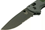 Couteau pliant Benchmade Redoubt 430SBK lame semi-dentelée manche Grivory gris/vert 12cm