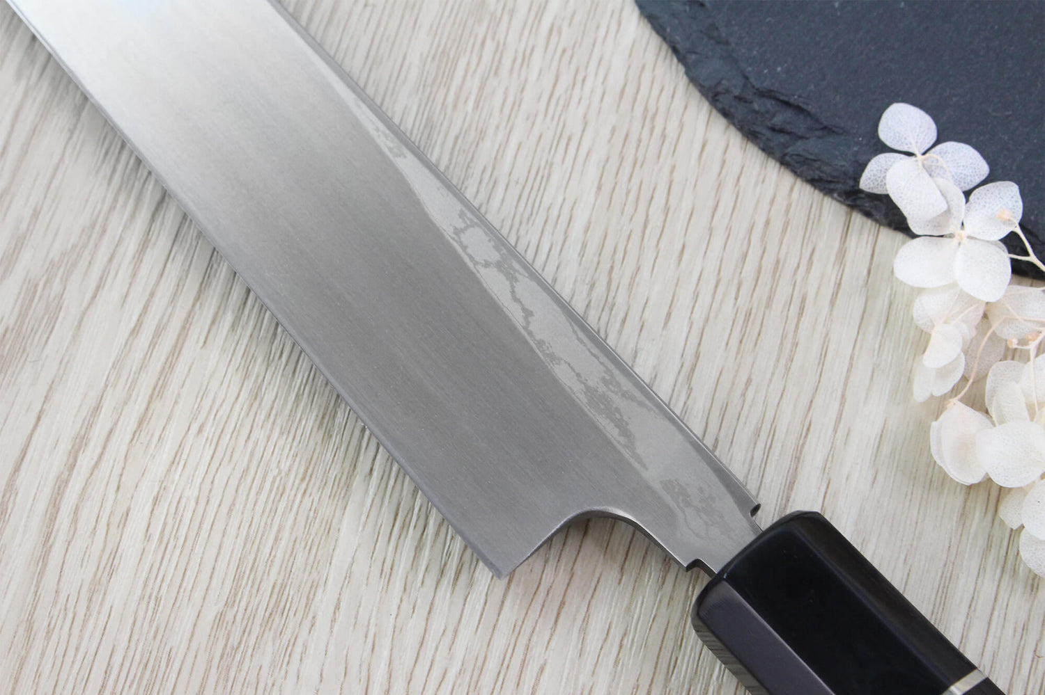 Couteau sakimaru takohiki japonais artisanal Naoki Mazaki Damascus biseauté 27cm