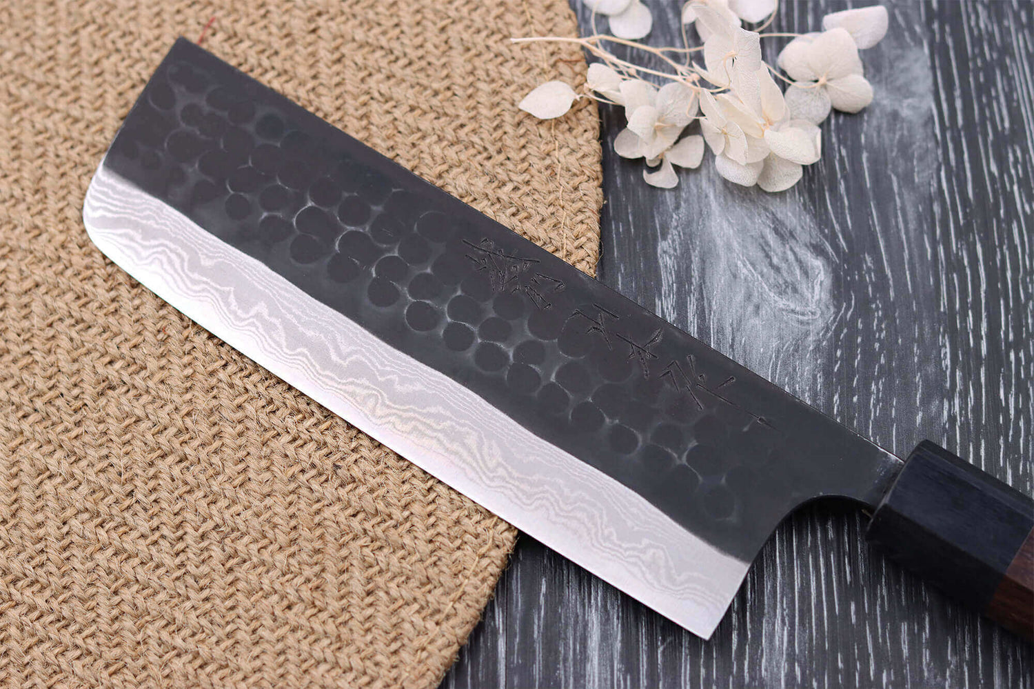 Couteau nakiri japonais artisanal Nao Yamamoto Damas AS brut de forge 16,5cm