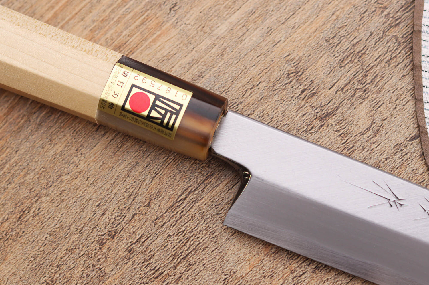 Couteau yanagiba japonais artisanal Kasahara Shigehiro forgé par Yoshikazu Ikeda 24cm