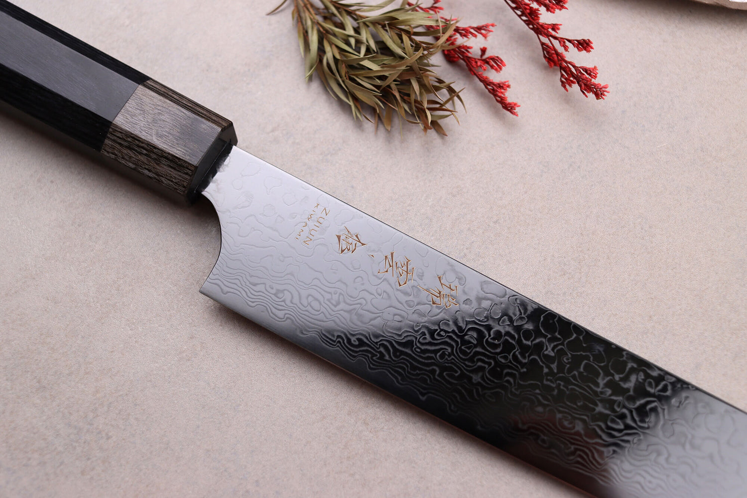 Couteau sujihiki kiritsuke japonais Kanetsugu Zuiun Kiwami revêtement DLC 24cm