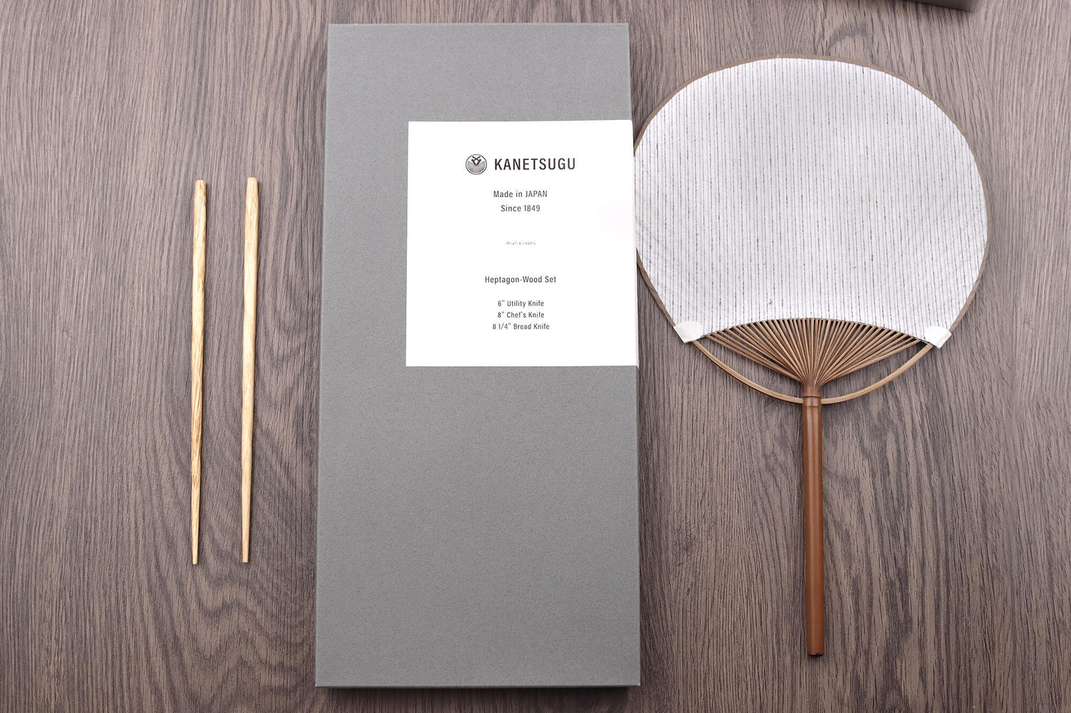Coffret de 3 couteaux japonais Kanetsugu Heptagon Uto universel, chef et pain