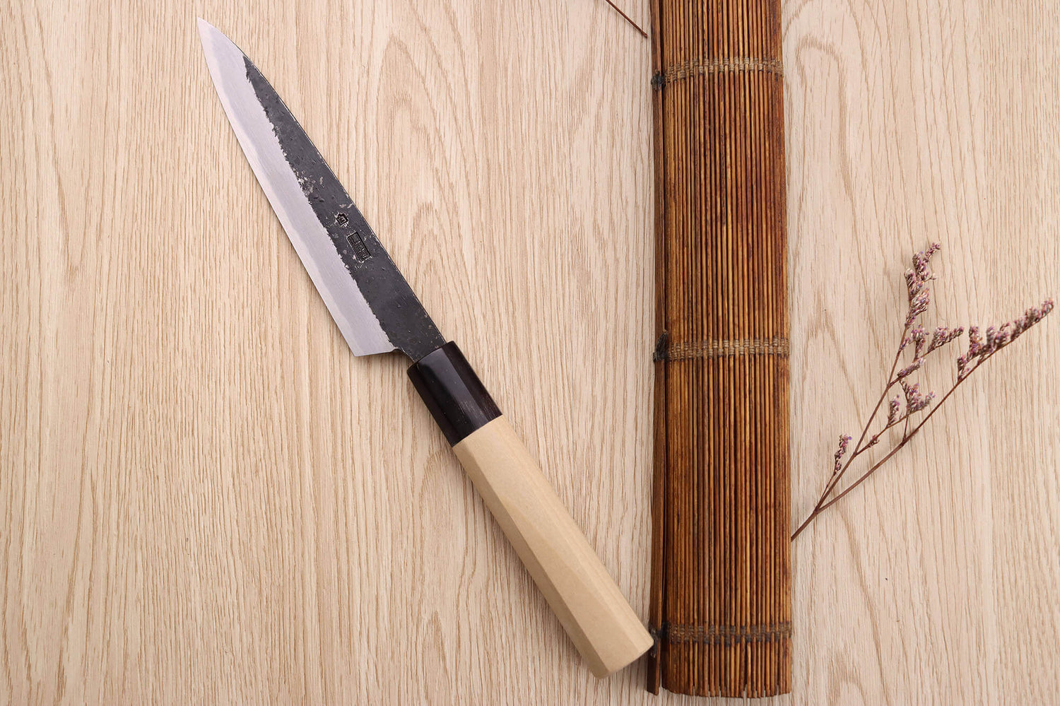 Couteau universel 15cm japonais artisanal Sakai Kikumori Kikuzuki Kuro