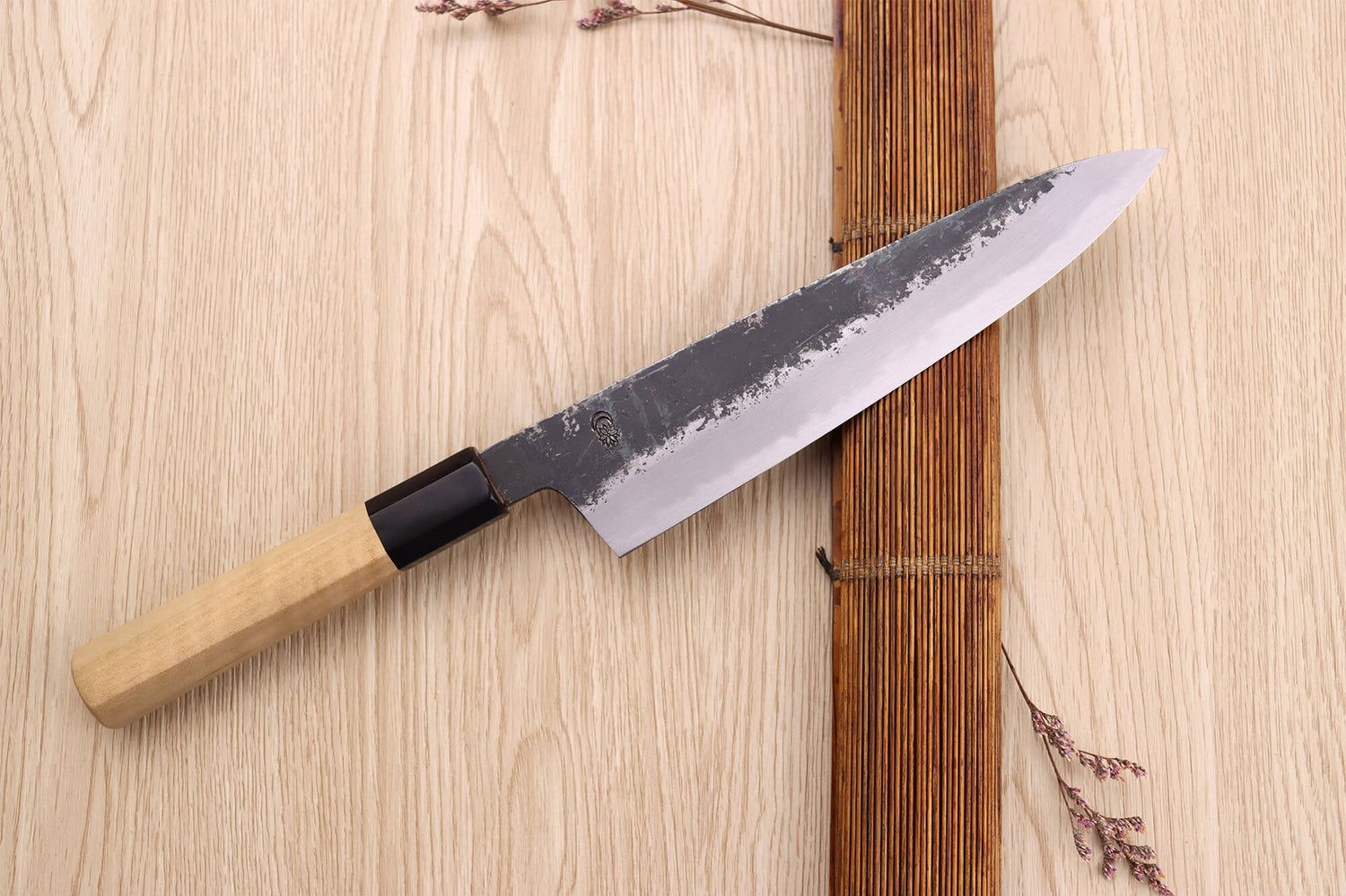 Couteau de chef 21cm japonais artisanal Sakai Kikumori Kikuzuki Kuro
