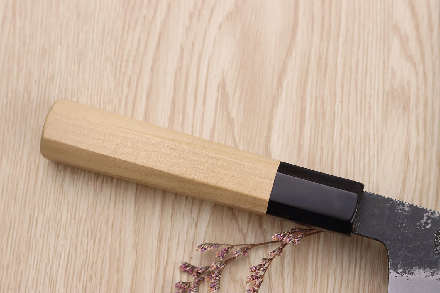 Couteau de chef 21cm japonais artisanal Sakai Kikumori Kikuzuki Kuro