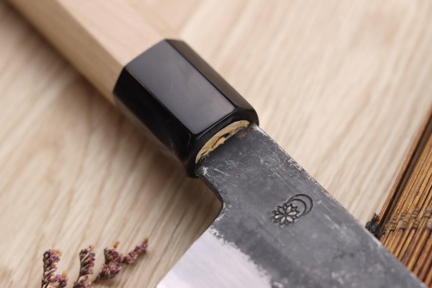 Couteau de chef 21cm japonais artisanal Sakai Kikumori Kikuzuki Kuro