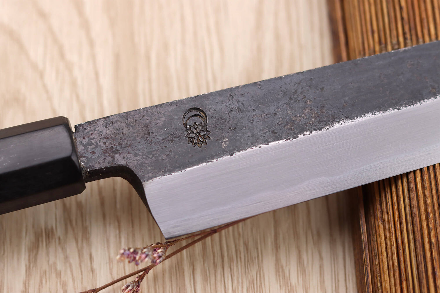 Couteau yanagiba kiritsuke 27cm japonais artisanal Sakai Kikumori Kikuzuki Kuro