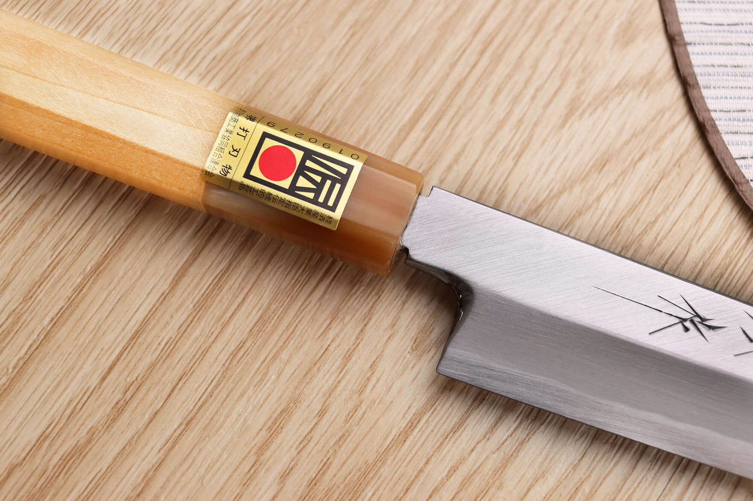 Couteau yanagiba japonais artisanal Kasahara Shigehiro forgé par Yoshikazu Ikeda 21cm
