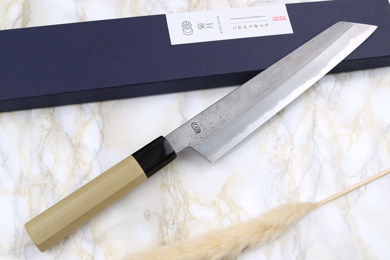 Couteau de chef kiritsuke 24cm japonais artisanal Sakai Kikumori Kikuzuki Rin