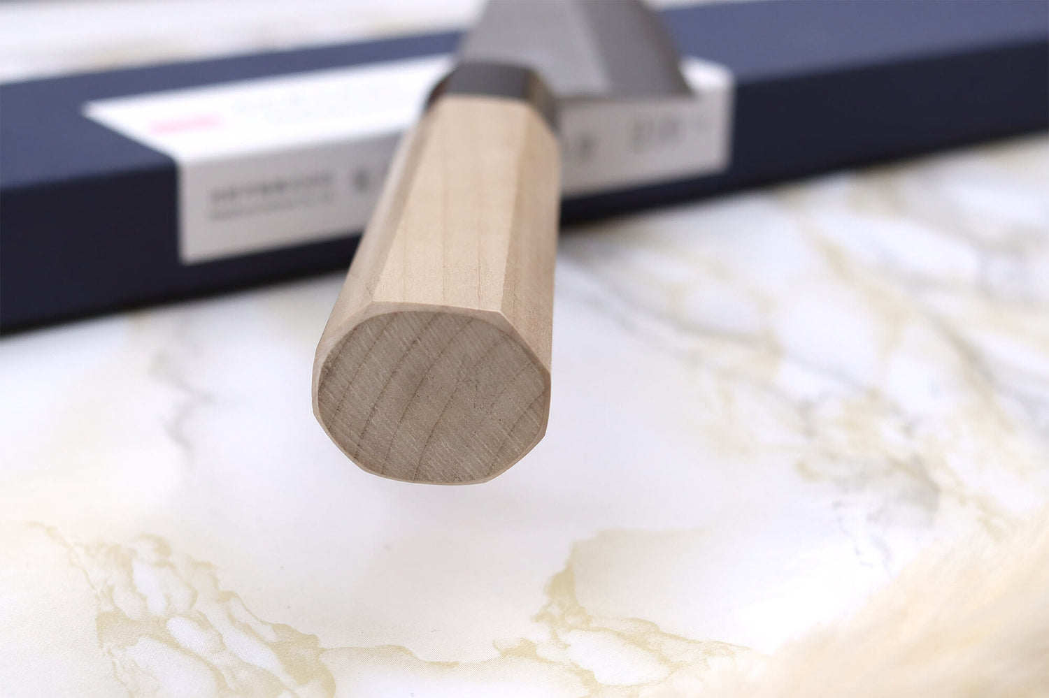 Couteau de chef kiritsuke 24cm japonais artisanal Sakai Kikumori Kikuzuki Rin