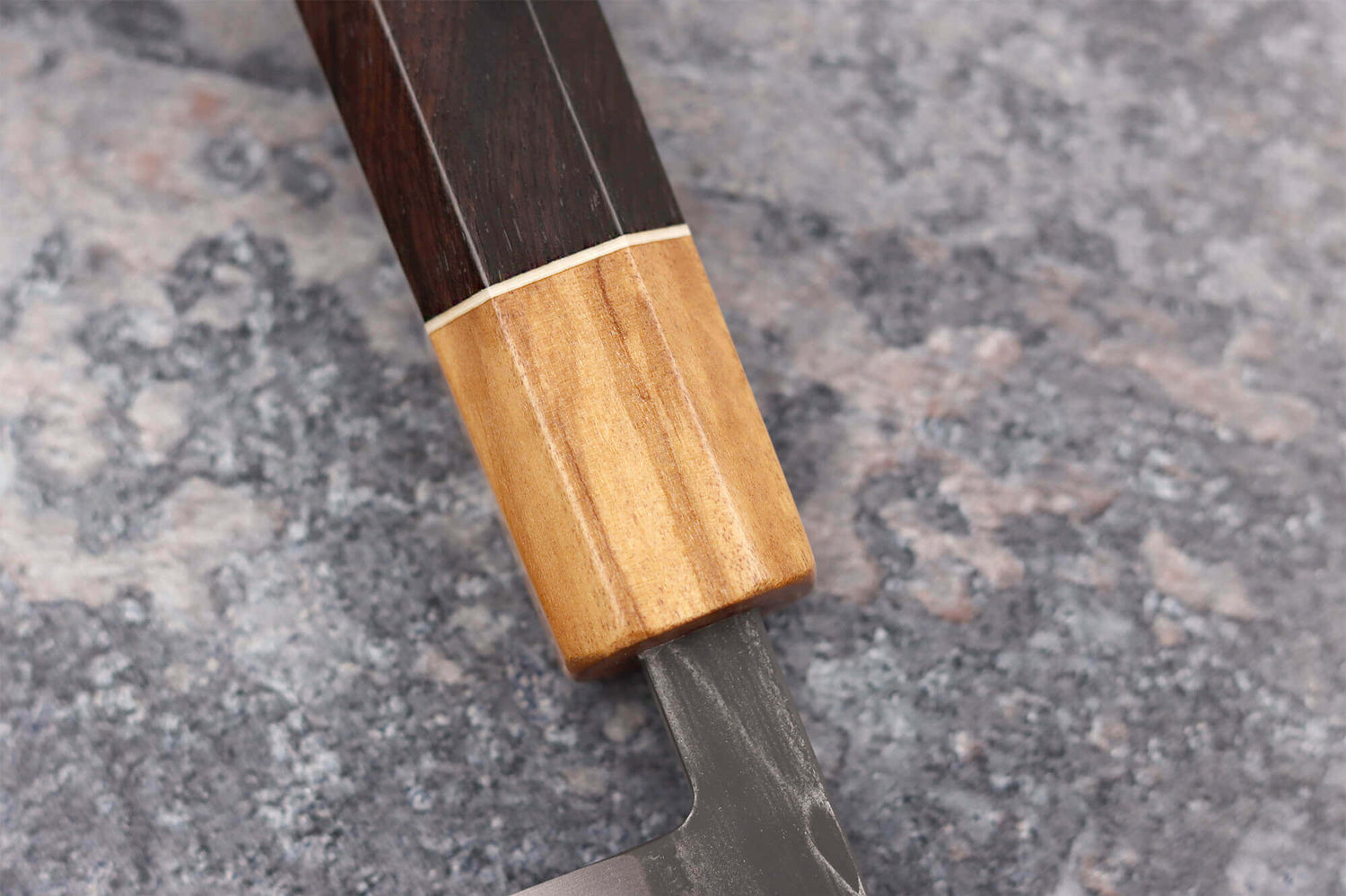 Couteau universel 13,5cm japonais artisanal Yuzo Black SLD ébène et olivier