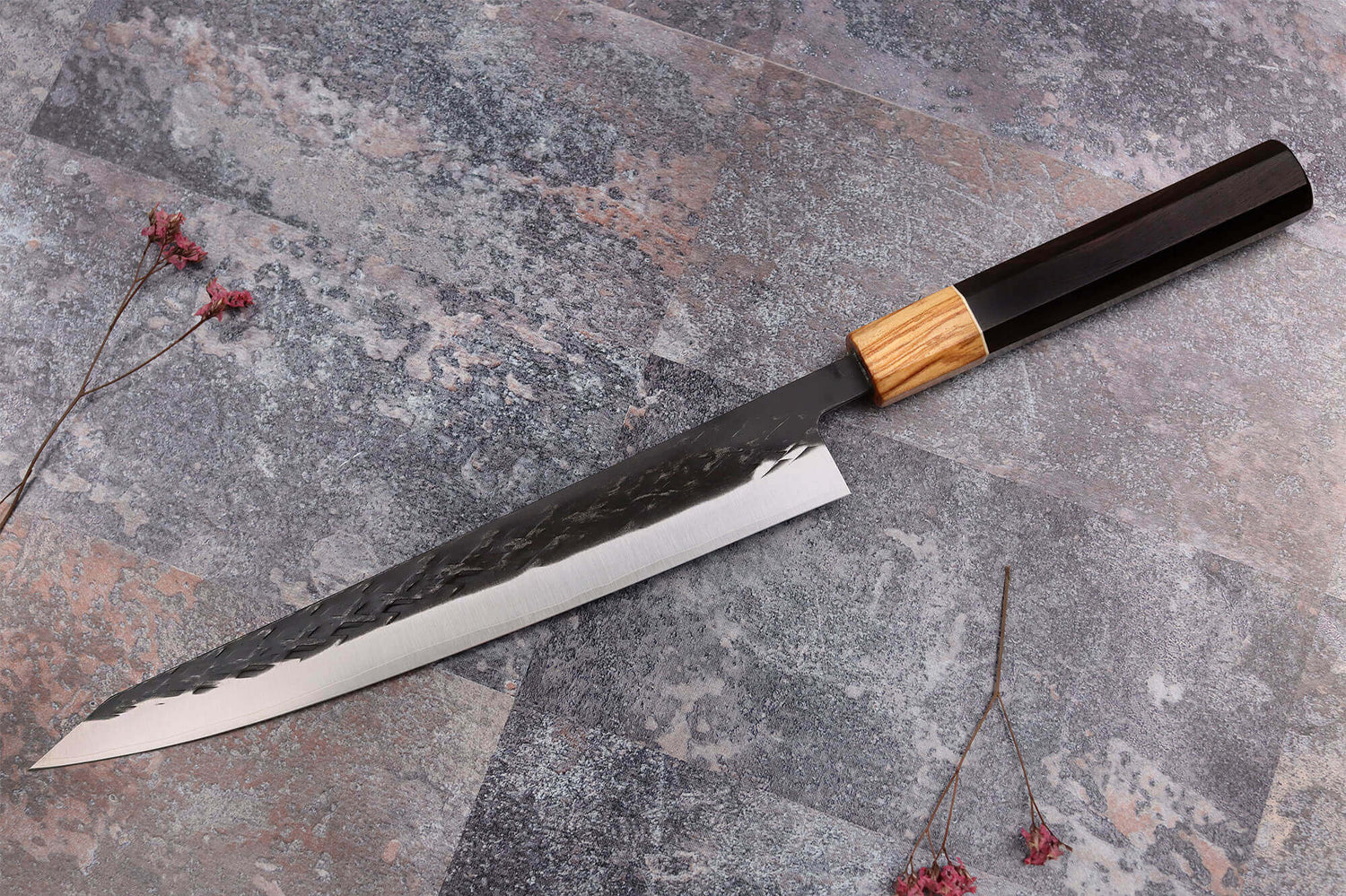 Couteau sujihiki 24cm japonais artisanal Yuzo Black SLD ébène et olivier