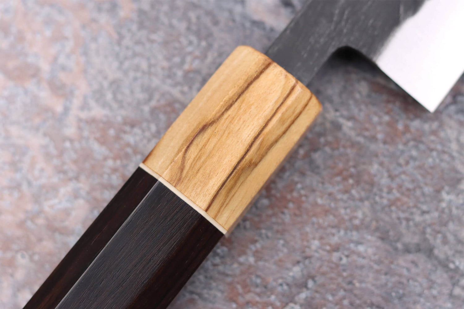 Couteau sujihiki 27cm japonais artisanal Yuzo Black SLD ébène et olivier