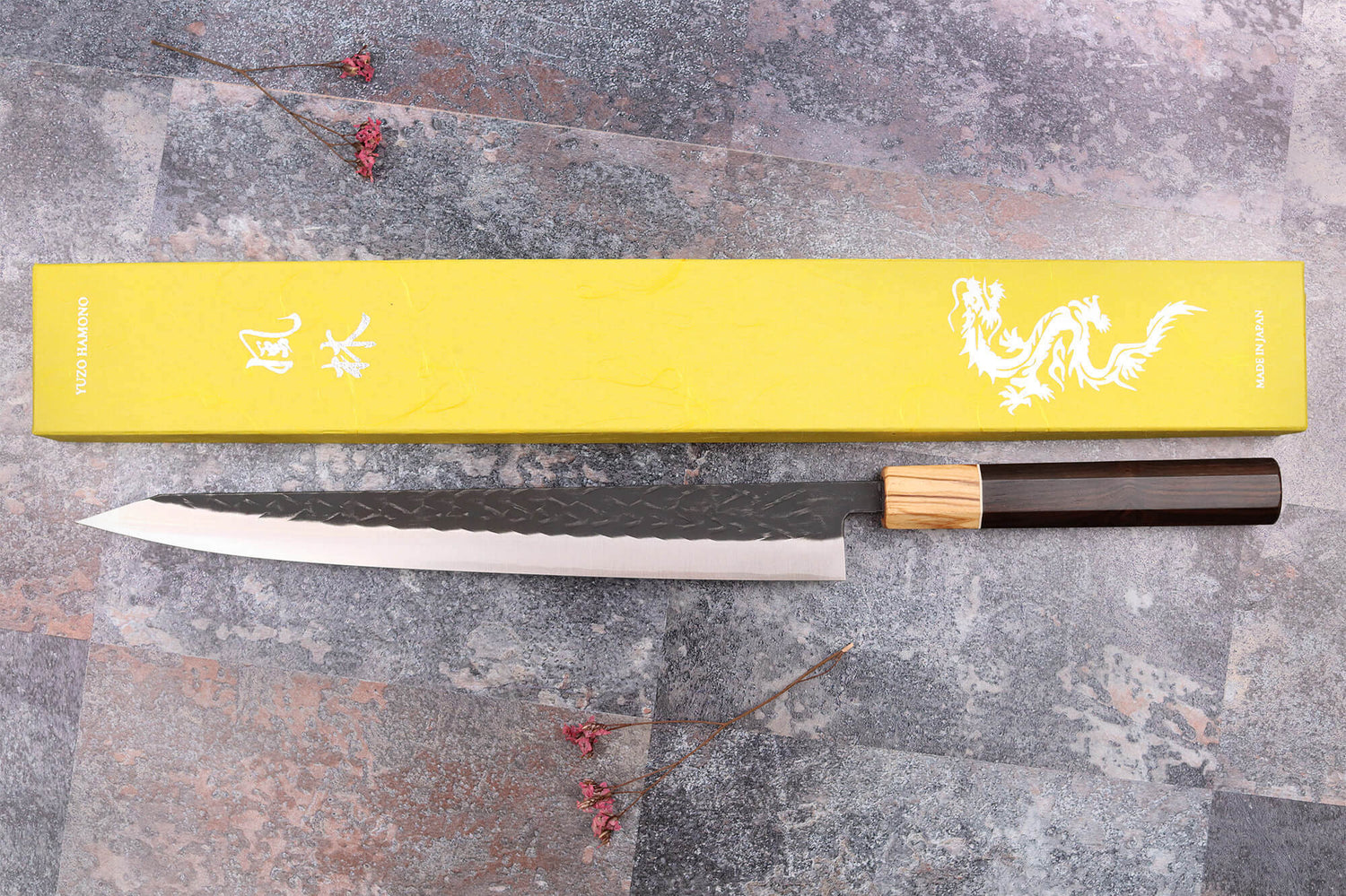 Couteau sujihiki 27cm japonais artisanal Yuzo Black SLD ébène et olivier
