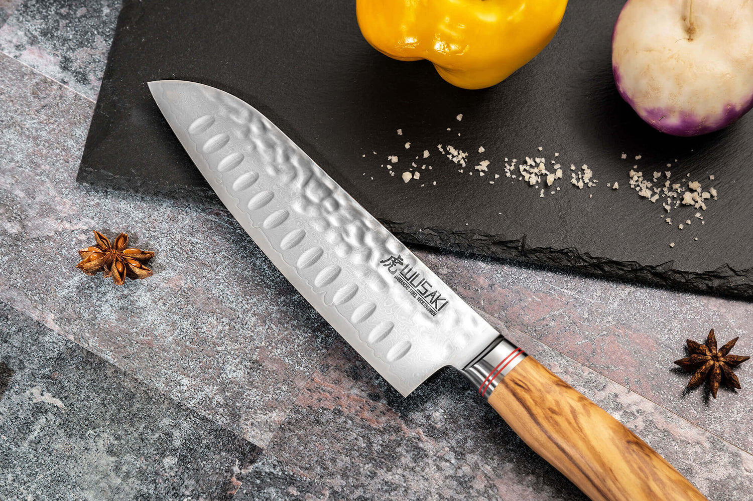 Couteau santoku Wusaki Damas 10Cr alvéolé 18cm manche en olivier