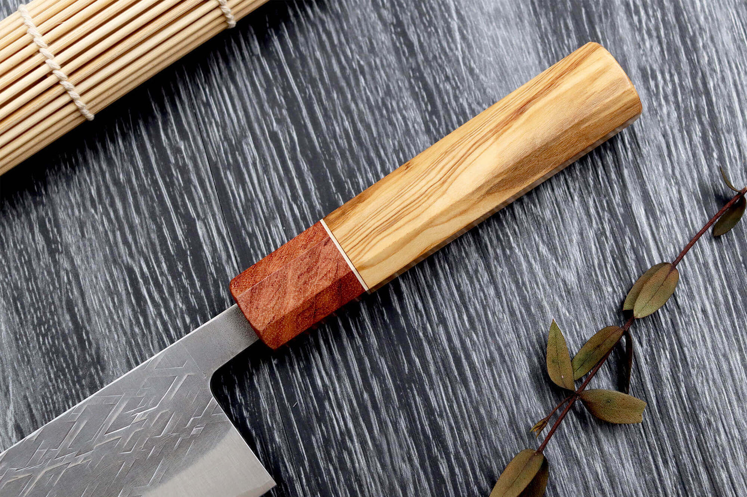 Couteau nakiri 16,5cm japonais artisanal Yuzo SLD olivier et cognassier