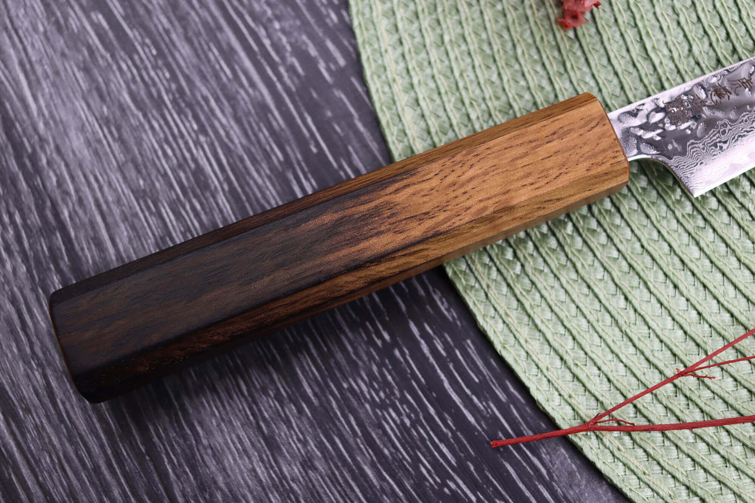 Couteau d'office japonais artisanal Wusaki Yaketa AUS10 damas 8cm